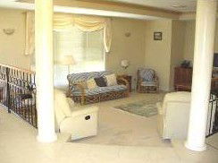 Pebbles Bed And Breakfast - Accommodation Gladstone 4