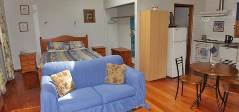 Bluegums Cabins - Accommodation Gladstone 0