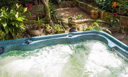 An Oasis In The City - Accommodation Gladstone 2