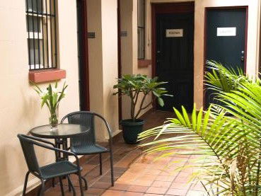 Challis Lodge - Accommodation Gladstone 0