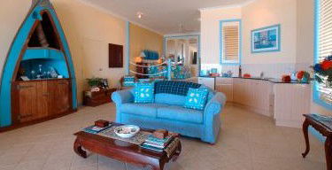 Al Mare Beachfront Retreat - Accommodation Gladstone 1