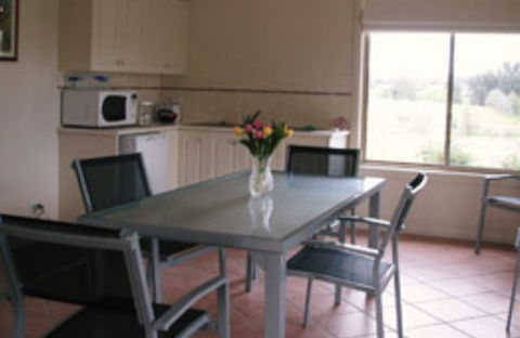 Burns B And B And Yabby Farm - Accommodation Gladstone 0
