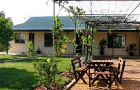Burns B And B And Yabby Farm - Accommodation Gladstone 3