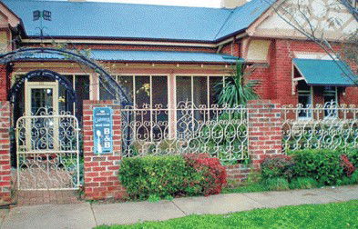 Carinya B And B - Accommodation Gladstone 2