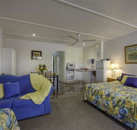 Hi-Way Units Motel - Accommodation Gladstone
