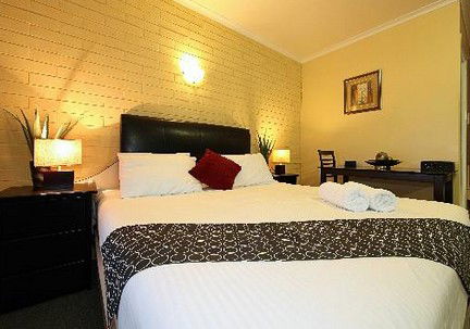Alexandras On Takalvan - Accommodation Gladstone 4