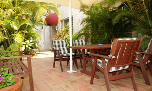 While Away Bed And Breakfast - Accommodation Gladstone 1