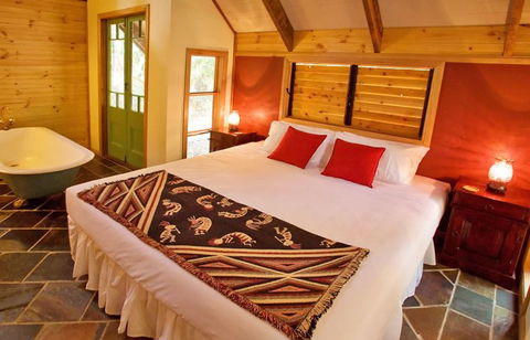 Rainforest Ranch - Accommodation Gladstone 0