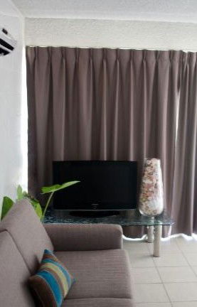 Como Holiday Apartments And Tropical Nites Motel - Accommodation Gladstone 1