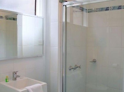 Como Holiday Apartments And Tropical Nites Motel - Accommodation Gladstone 3