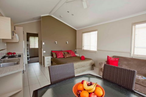 Fraser Lodge Holiday Park - Accommodation Gladstone 2