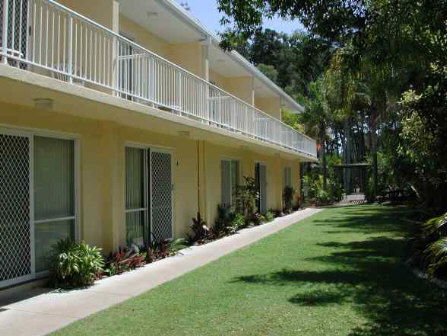 Bayshores Holiday Apartments - Accommodation Gladstone 2