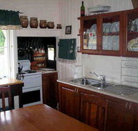 Dillons Cottage - Accommodation Gladstone
