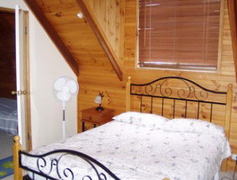 A Little Bit Of Heaven - Holiday Home - Accommodation Gladstone 2