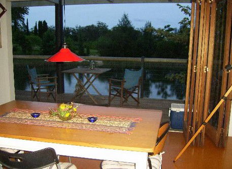 Cloudlake Mountain Retreat - Accommodation Gladstone 0