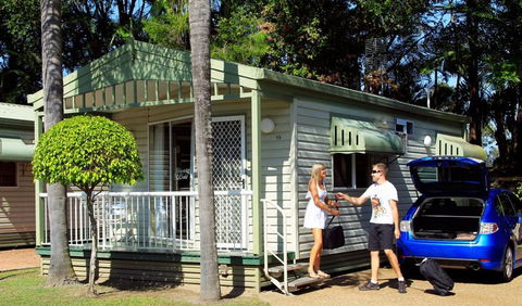 Ashmore Palms Holiday Village - Accommodation Gladstone 4
