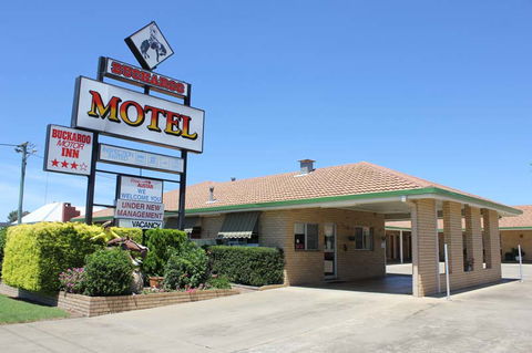 Buckaroo Motor Inn - Accommodation Gladstone 0