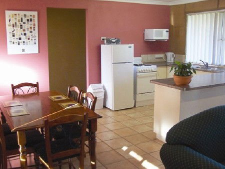 Adinfern Estate - Accommodation Gladstone 2