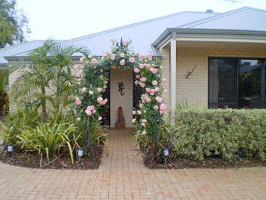 Baudins Of Busselton Bed And Breakfast - Accommodation Gladstone 0
