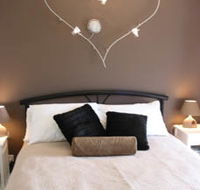 Cloud Nine Spa Chalets - Accommodation Gladstone