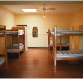 Barnacles Backpackers - Accommodation Gladstone