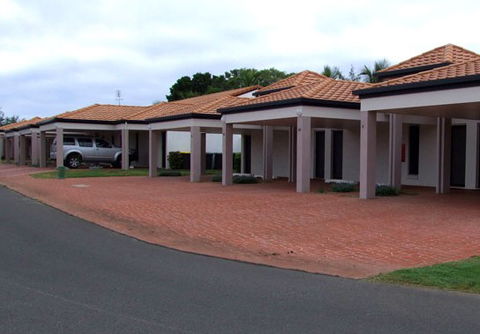 Coral Cove Resort - Accommodation Gladstone 0
