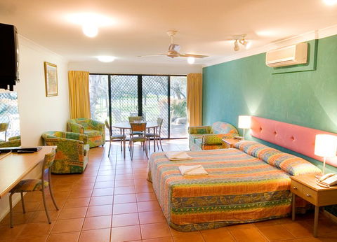 Coral Cove Resort - Accommodation Gladstone 1