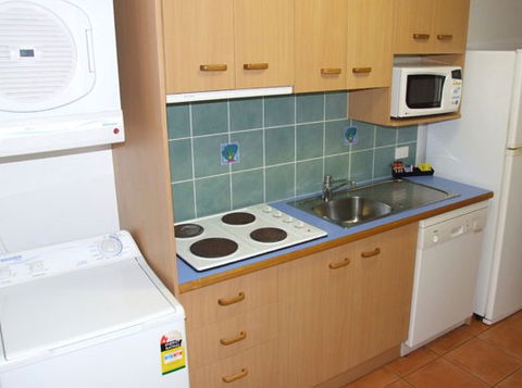 Coral Cove Resort - Accommodation Gladstone 2