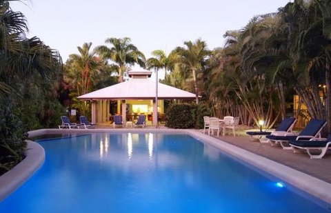 Comfort Suites Trinity Beach Club - Accommodation Gladstone 0