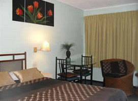 Raceways Motel - Accommodation Gladstone 2