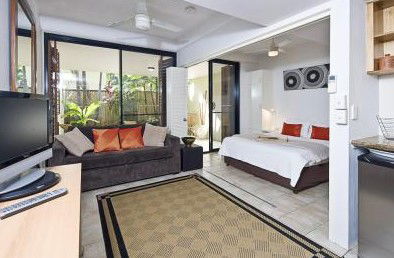 Julians Apartments - Accommodation Gladstone 2