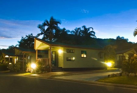 Cairns Coconut Holiday Resort - Accommodation Gladstone 1