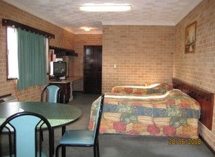 Alexander The Great Motel - Accommodation Gladstone 1