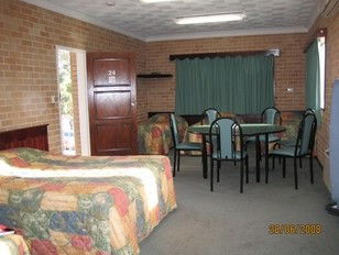 Alexander The Great Motel - Accommodation Gladstone 2