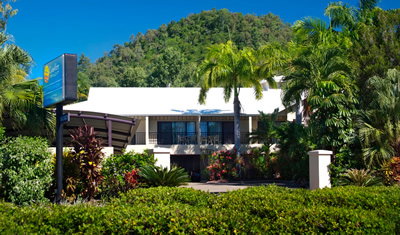 Comfort Inn & Suites Trinity Beach Club - Accommodation Gladstone 0