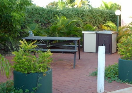 Broome Motel - Accommodation Gladstone 2