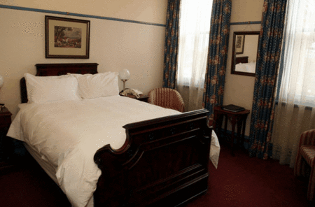The Yarra Glen Grand Hotel - Accommodation Gladstone 5