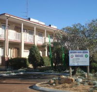 Baywatch Manor Resort - Accommodation Gladstone