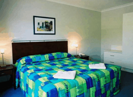 High Chaparral Motel And Apartments - Accommodation Gladstone