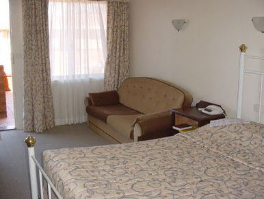 Ringwood Regent Motor Inn - Accommodation Gladstone 2