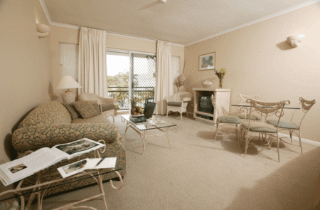 Il Palazzo Boutique Hotel - Accommodation Gladstone 0