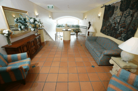 Il Palazzo Boutique Hotel - Accommodation Gladstone 3