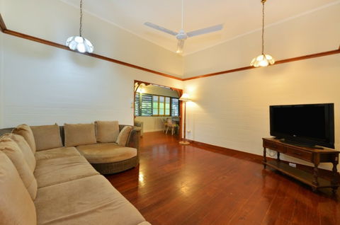 Lilybank - Accommodation Gladstone 2