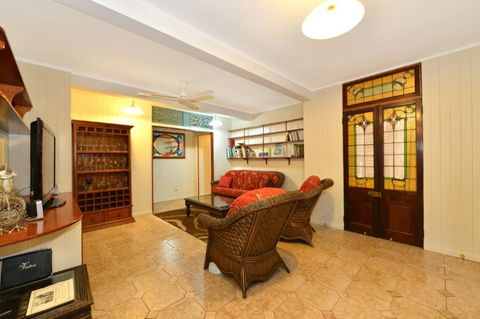 Lilybank - Accommodation Gladstone 3