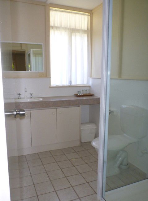 Park Avenue Holiday Units - Accommodation Gladstone 3