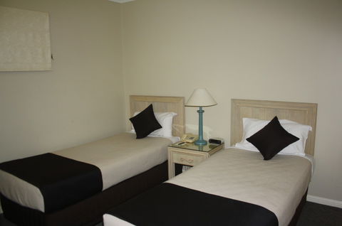 Il Palazzo Boutique Hotel - Accommodation Gladstone 6
