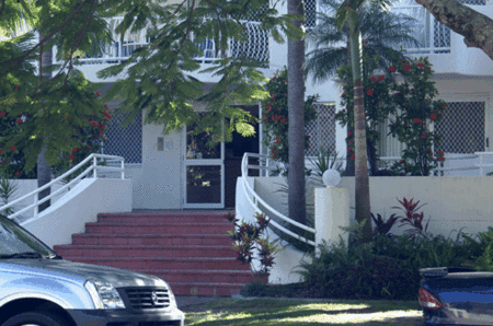 Cannes Court - Accommodation Gladstone 2