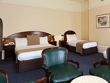 Hadleys Hotel - Accommodation Gladstone 3
