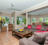 The Villas Palm Cove - Accommodation Gladstone