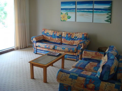 Horizons Burleigh Heads Holiday Apartments - Accommodation Gladstone 3